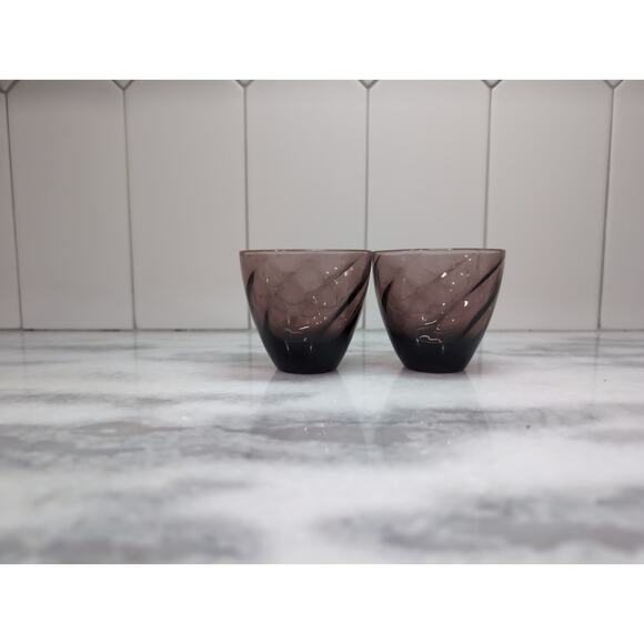 Amethyst Cordial Whiskey Glasses‎ Set, Vintage Purple Swirl Ribbed Twisted, 2.5" - Picture 4 of 9